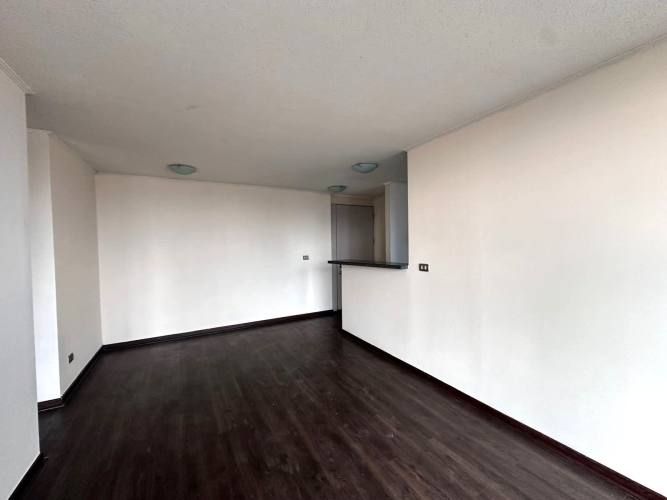 VENDE DEPTO 2D 2B Y ESTACIONAMIENTO MACUL