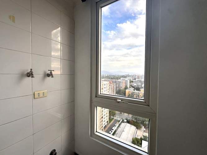 VENDE DEPTO 2D 2B Y ESTACIONAMIENTO MACUL