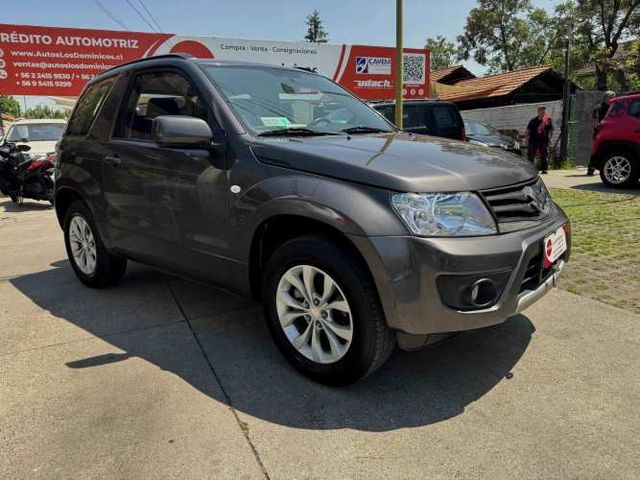 SUZUKI GRAND VITARA GLX 2.4 MEC 4X4 FULL WINCHE CAMARA GPS VER EN LAS CONDES 2012