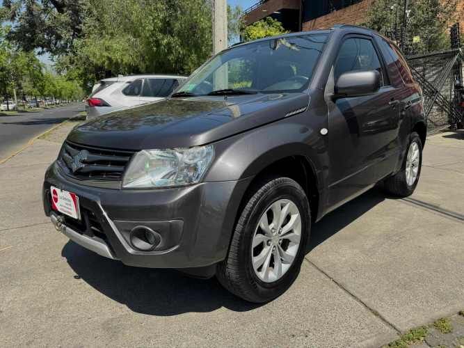 SUZUKI GRAND VITARA GLX 2.4 MEC 4X4 FULL WINCHE CAMARA GPS VER EN LAS CONDES 2012
