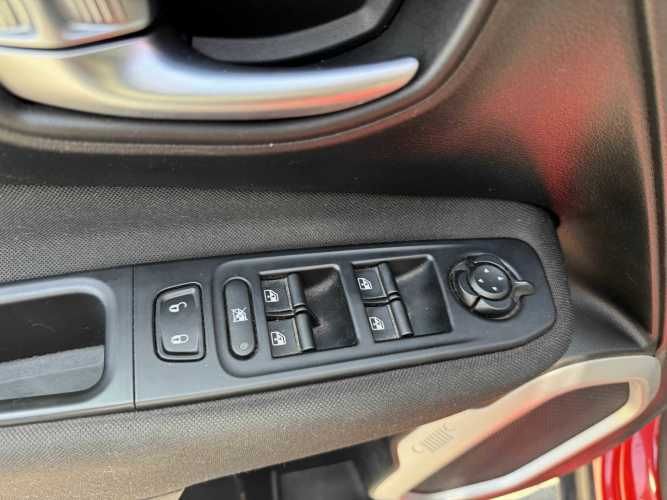 JEEP RENEGADE  SPORT LX 1.8 AUT FULL CAMARA AIRBAG AIRE VER EN LAS CONDES 2019