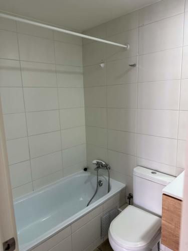 Vicuña Mackenna 660 dpto 1413