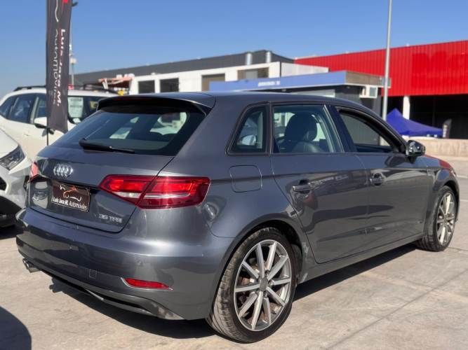 AUDI A 3 S LINE