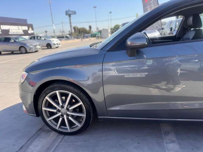 AUDI A 3 S LINE
