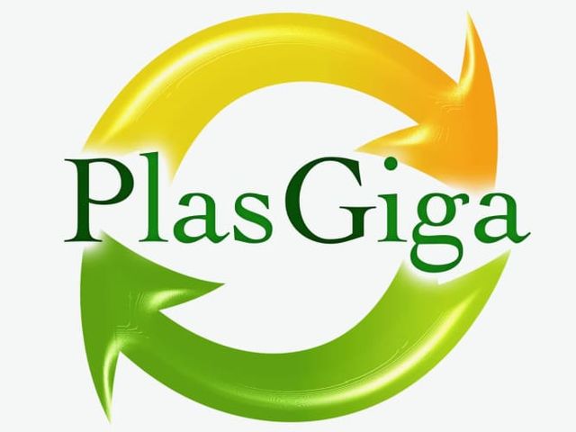 Se busca maestro reciclador para fabrica de reciclaje y ayudante para fabrica de plasticos.