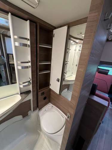 Fiat Ducato Knaus Live traveller DKG 600