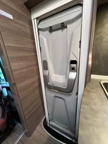 Fiat Ducato Knaus Live traveller DKG 600