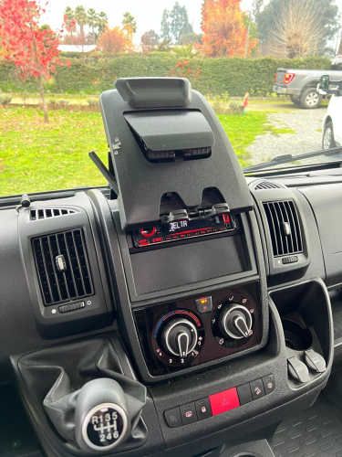 Fiat Ducato Knaus Live traveller DKG 600