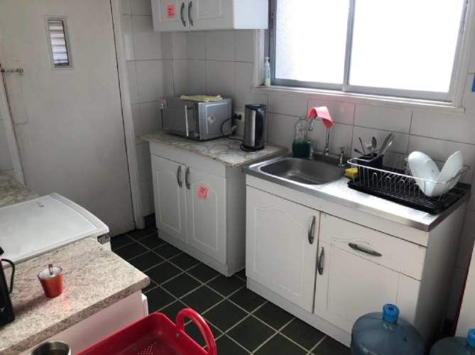 OFICINA AMPLIA, IMPECABLE