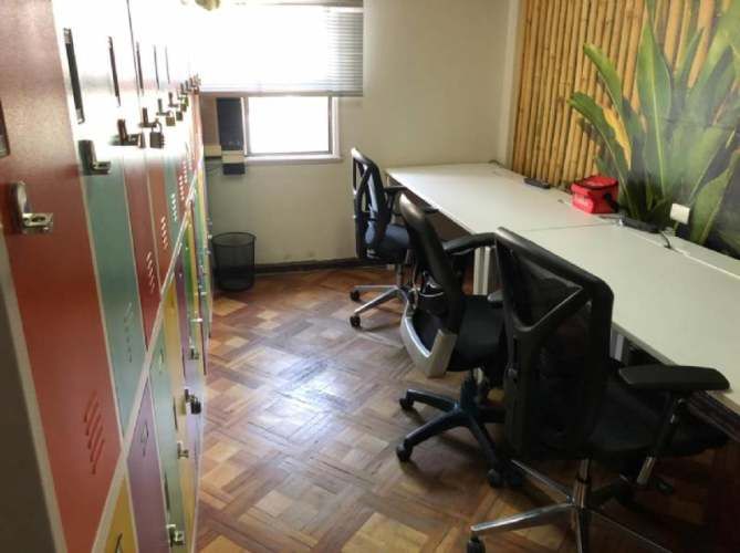 OFICINA AMPLIA, IMPECABLE