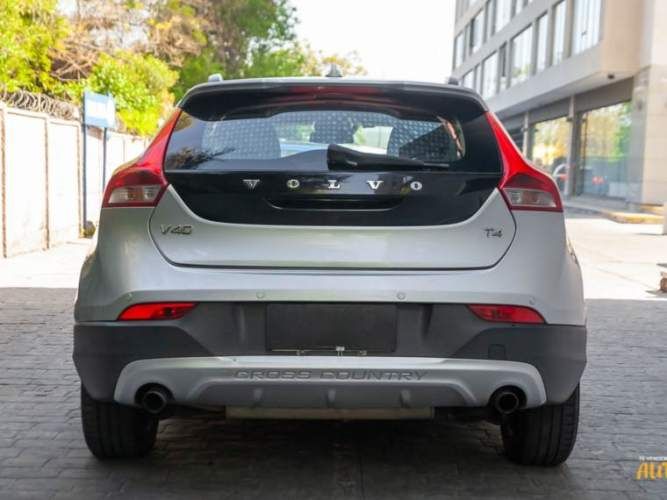 Volvo V40 T4 2014