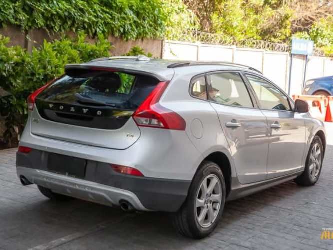 Volvo V40 T4 2014