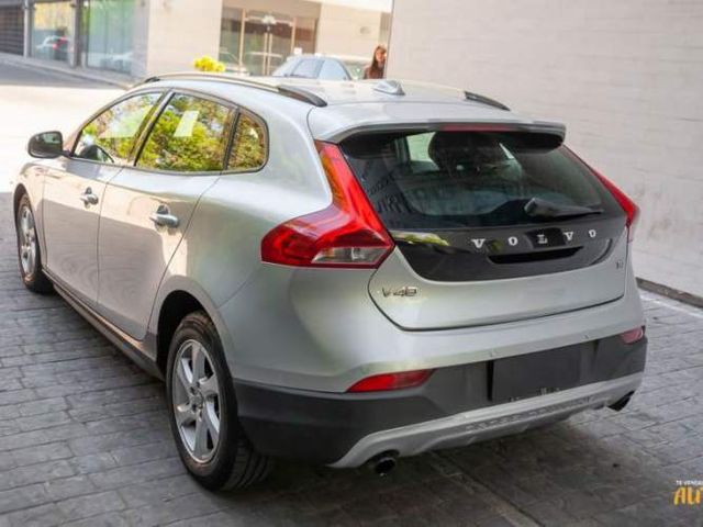 Volvo V40 T4 2014