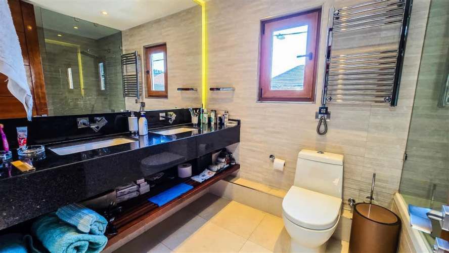 Top Casa De Lujo Remodelada 6 Dorm. 3 Pisos - Independencia