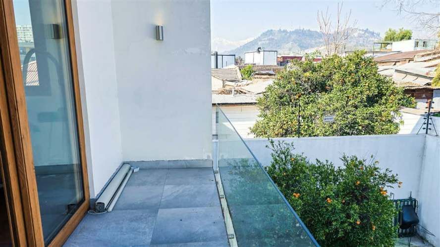 Top Casa De Lujo Remodelada 6 Dorm. 3 Pisos - Independencia