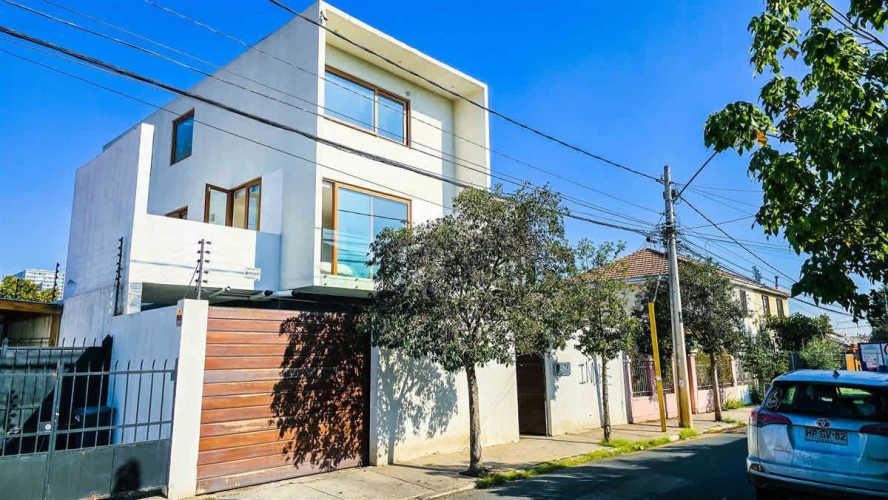 Top Casa De Lujo Remodelada 6 Dorm. 3 Pisos - Independencia