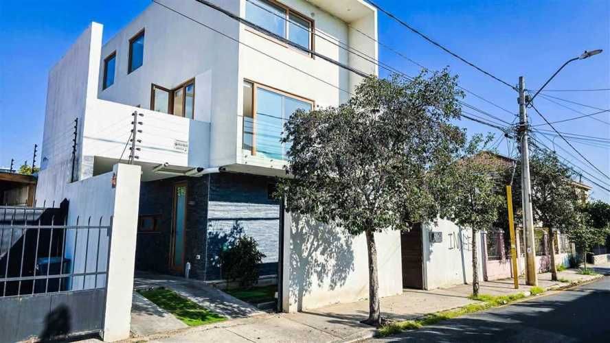 Top Casa De Lujo Remodelada 6 Dorm. 3 Pisos - Independencia