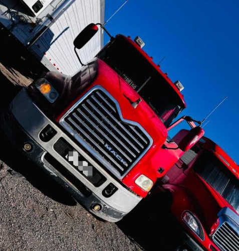 Mack Pinnacle 2012 CXU613