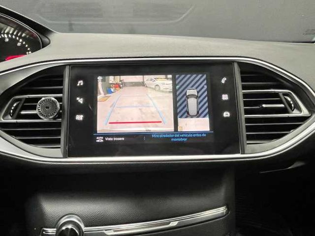 Peugeot 308 1.5 BlueHDI Auto 130 HP Allure