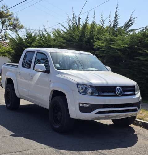 VOLKSWAGEN Amarok Comfortline AT 