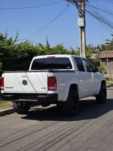 VOLKSWAGEN Amarok Comfortline AT 