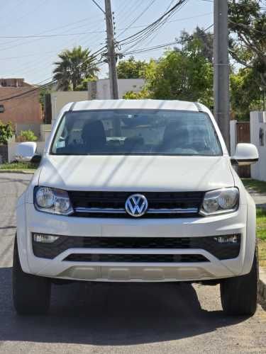 VOLKSWAGEN Amarok Comfortline AT 