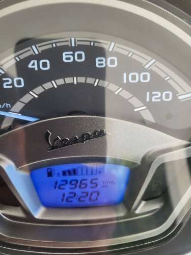 Vespa vxl 150 100% italiana y preciosa