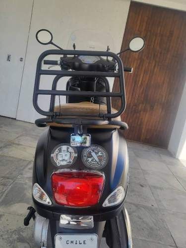 Vespa vxl 150 100% italiana y preciosa