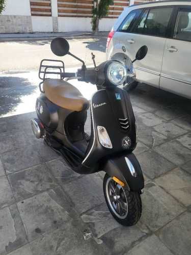 Vespa vxl 150 100% italiana y preciosa