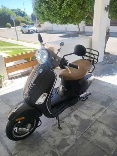 Vespa vxl 150 100% italiana y preciosa