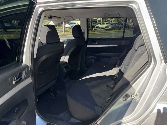 SUBARU OUTBACK DIESEL 2.0 AUT 4X4 VER EN LAS CONDES 2015