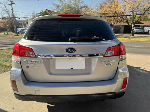 SUBARU OUTBACK DIESEL 2.0 AUT 4X4 VER EN LAS CONDES 2015