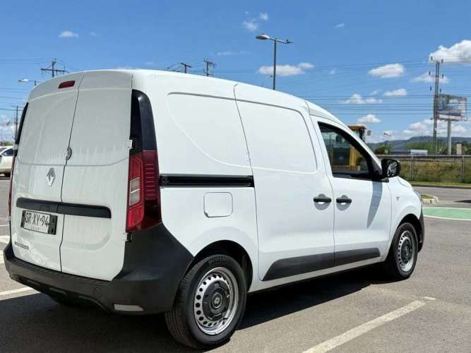 RENAULT EXPRESS 2023