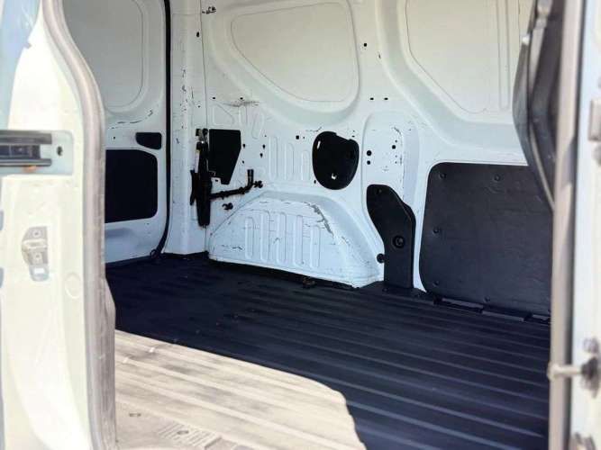 RENAULT EXPRESS 2023