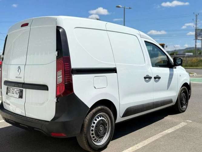 RENAULT EXPRESS 2023