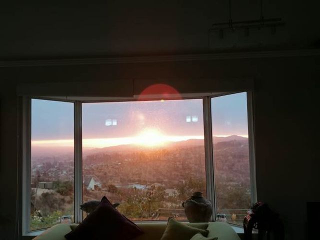 Excelente parcela con amplia casa, piscina, frutales.