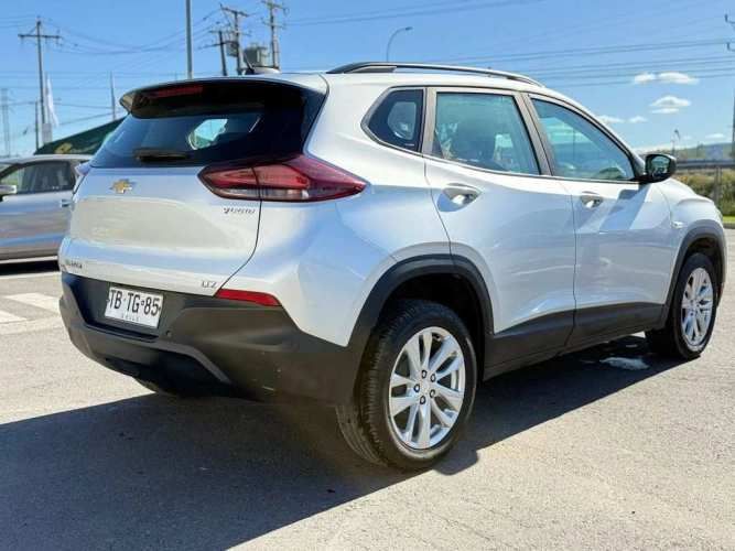 CHEVROLET TRACKER 2024