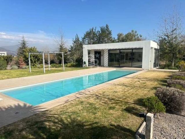 Condominio Polo IV - Cercana a Colegios - Chicureo