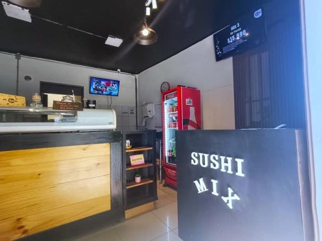 ARRIENDO LOCAL SUSHI, VENTA DERECHO LLAVES, DIAGON