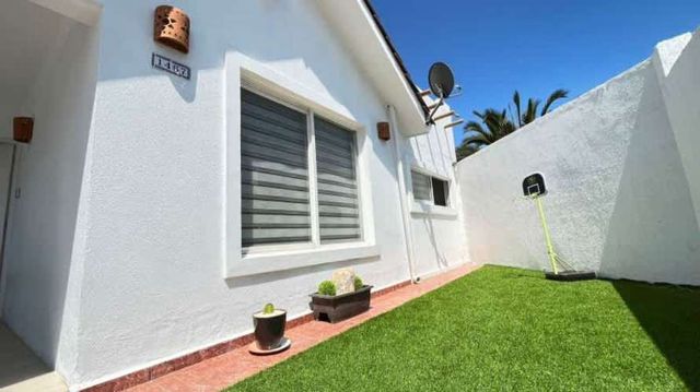 Casa AV. RODOLFO WAGENKNECHT & AV. LOS PERALES