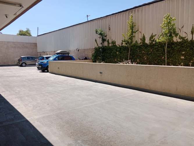 DEPARTAMENTO Santiago 1355 a dos cuadras de Avda. Matta cercano a metro Parque O´higgins