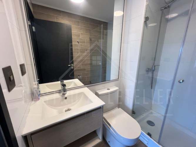 EN ARRIENTO DEPTO STUDIO PISO 11