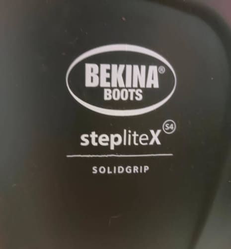 Botas BEKINA nuevas 44
