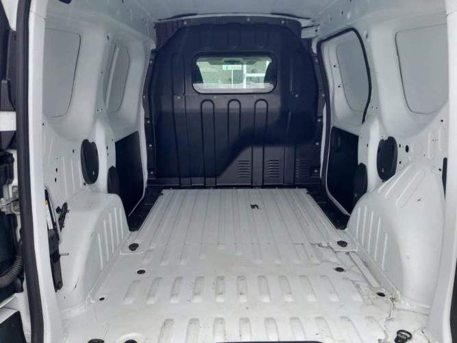 RENAULT EXPRESS 2023