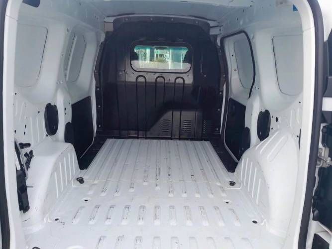 RENAULT EXPRESS 2023