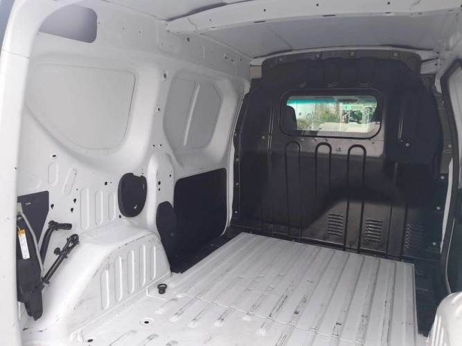 RENAULT EXPRESS 2023