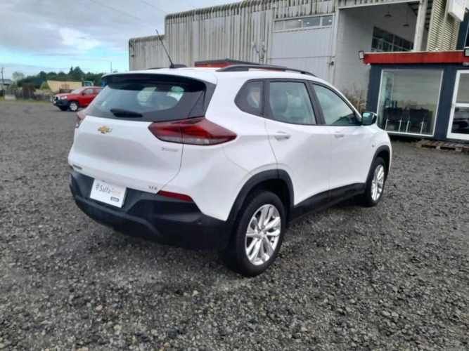 CHEVROLET TRACKER 2024