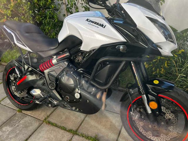 Moto Kawasaki Versys 650 CC