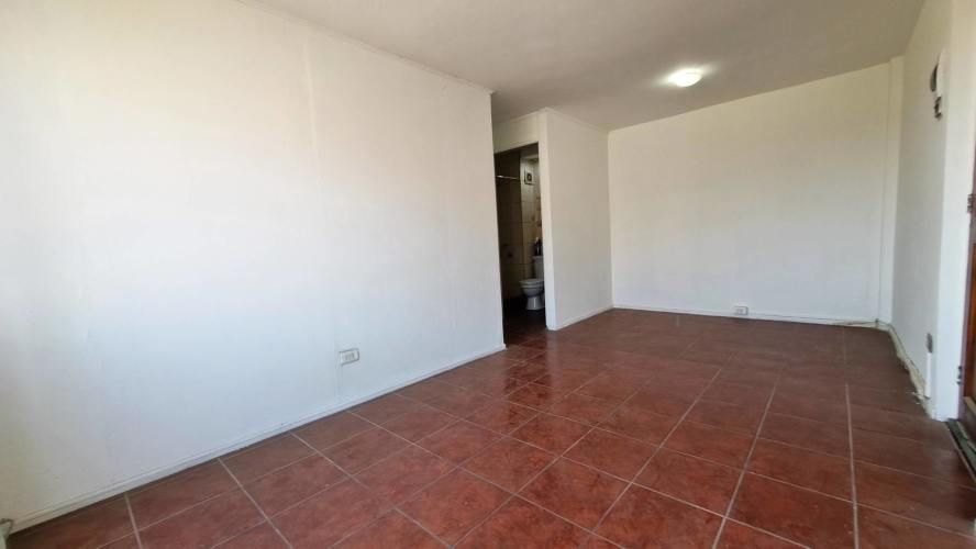 Av. Las Rejas Sur con Av. 5 de Abril, 2 dormitorios