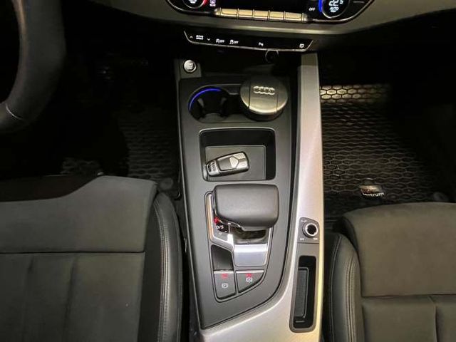 Audi A4 40 TFSI 2.0 AUT (2022)
